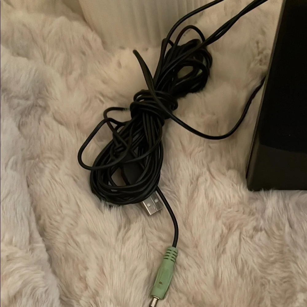 HP Universal Black USB Charging Computer Speakers cable included EUC Set of 2